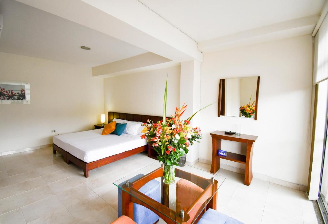 Hotel Monarca Armenia 外观 照片