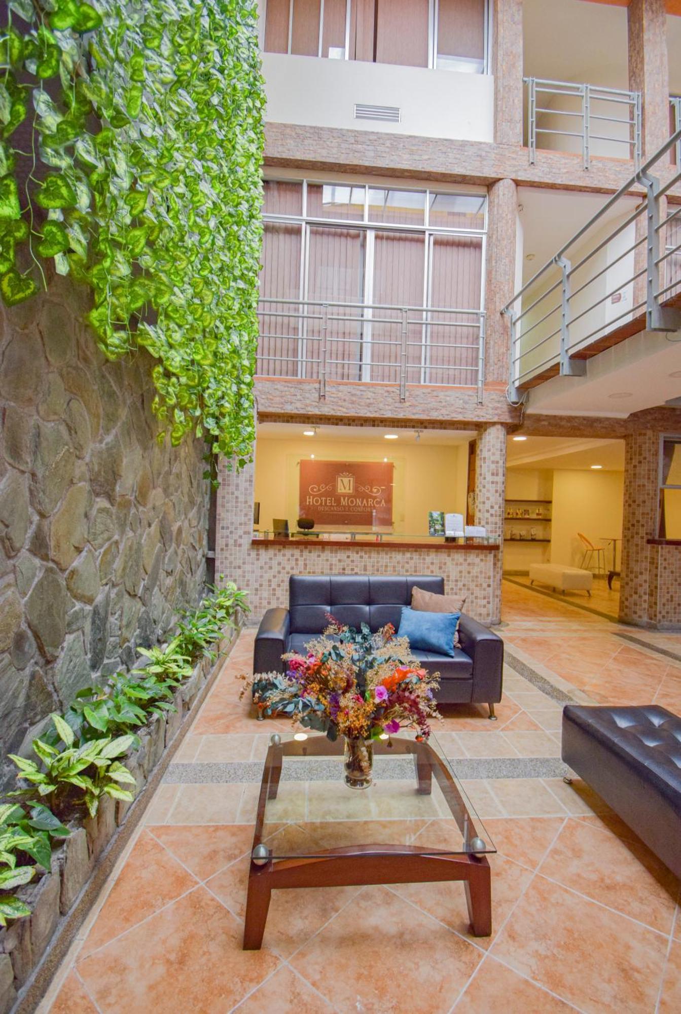 Hotel Monarca Armenia 外观 照片